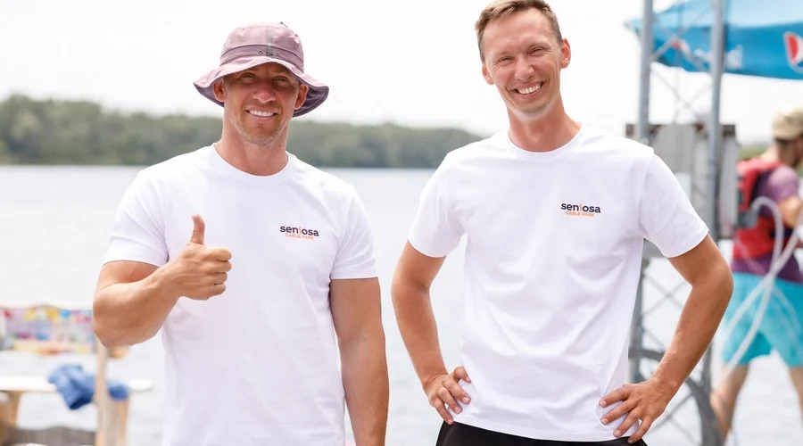 Навчання вейкбордингу та катання на водних лижах у sentosa cable park